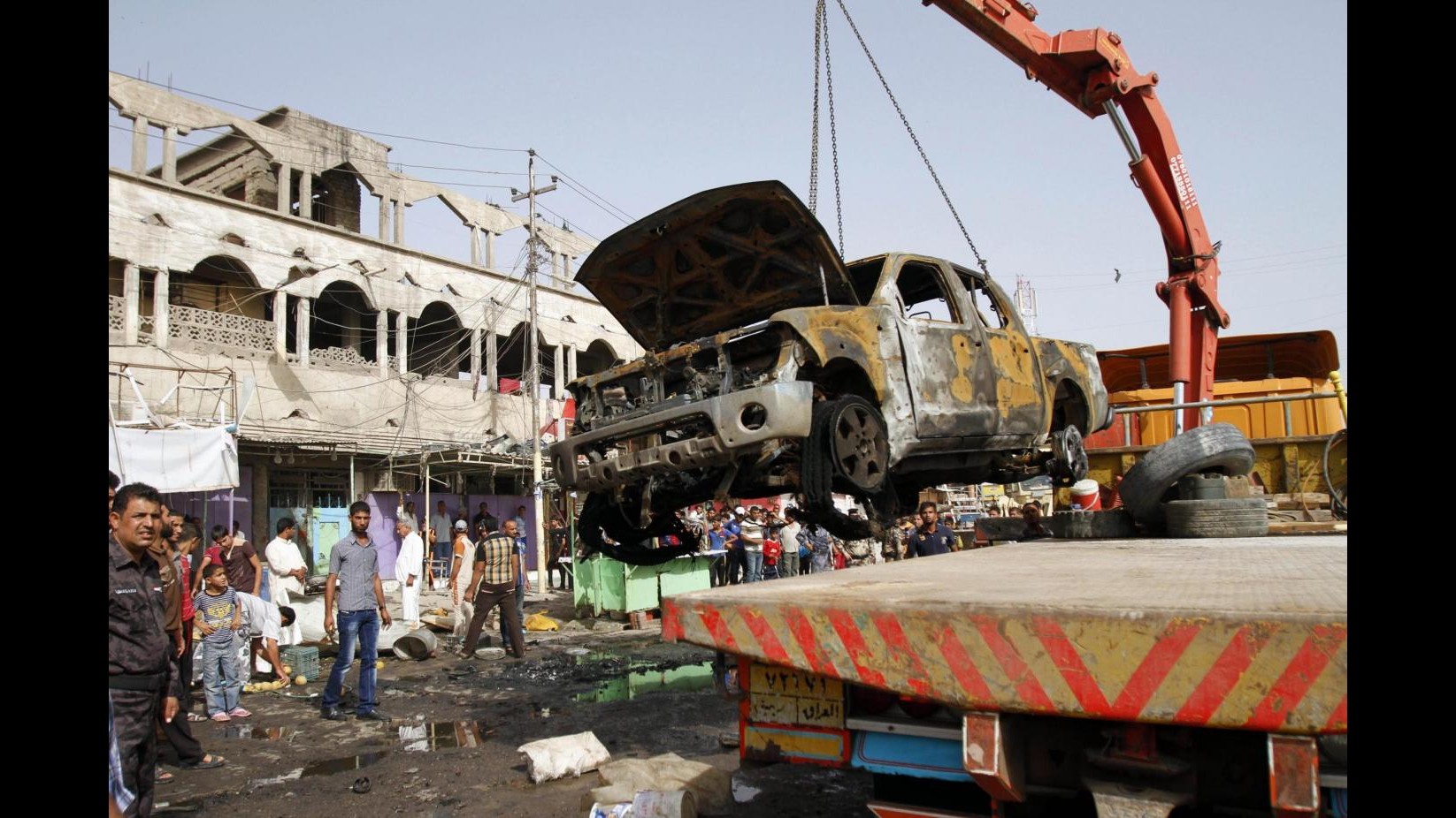 Iraq, ondata attacchi a Bassora e Baghdad: 34 morti, oltre 130 feriti