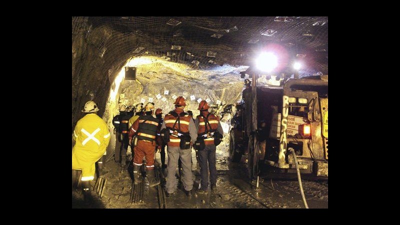 Indonesia, sale a 14 morti bilancio crollo miniera di oro e rame