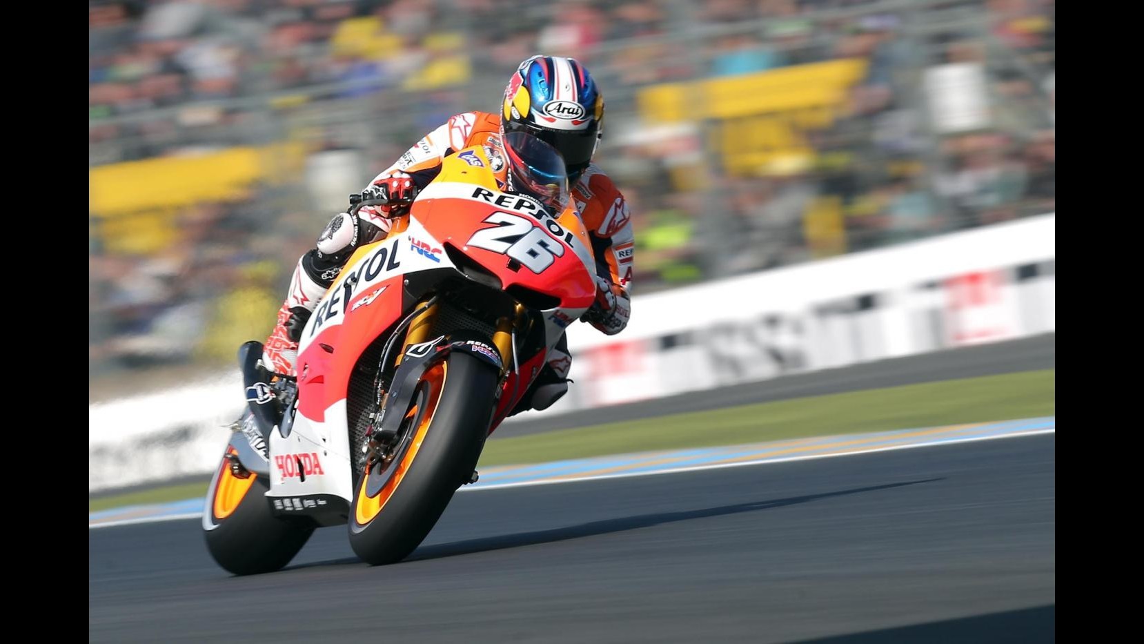 MotoGp, Francia: vince Pedrosa, Rossi cade e chiude 12°