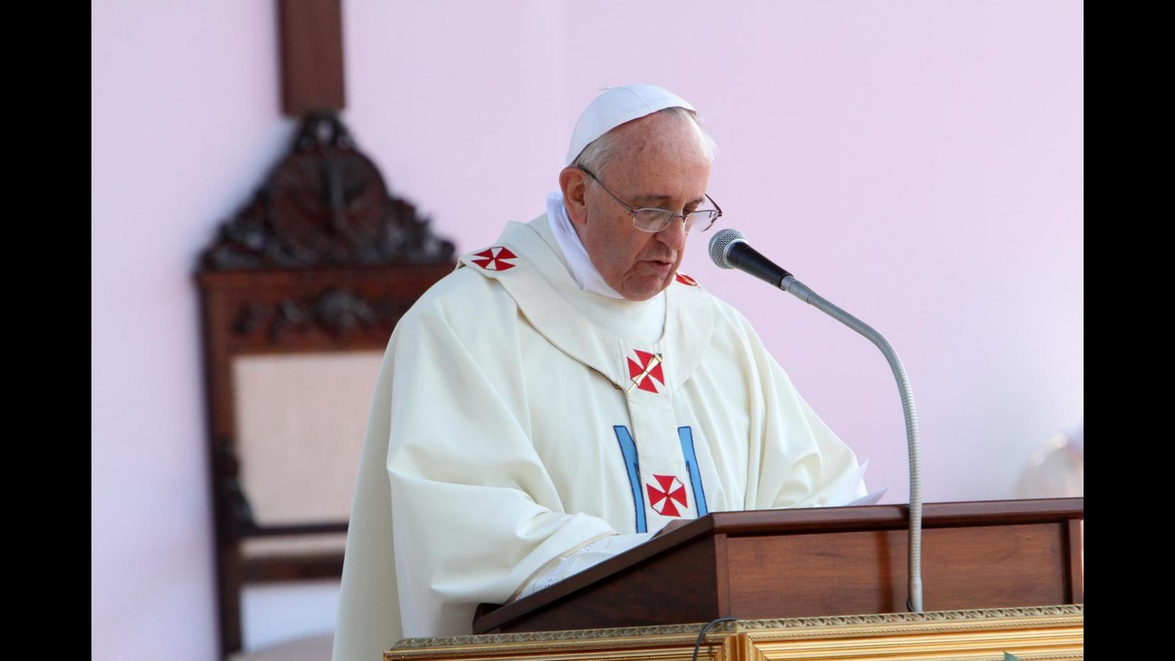 Papa: Se non rompiamo gli schemi non andiamo avanti