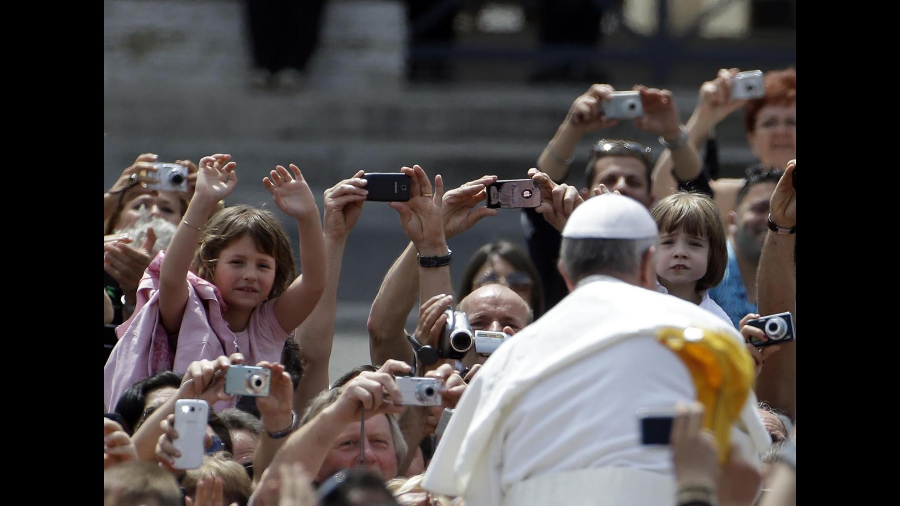 Papa: Se Chiesa fa ong perde sale. Siate furbi: attenti a efficientismo