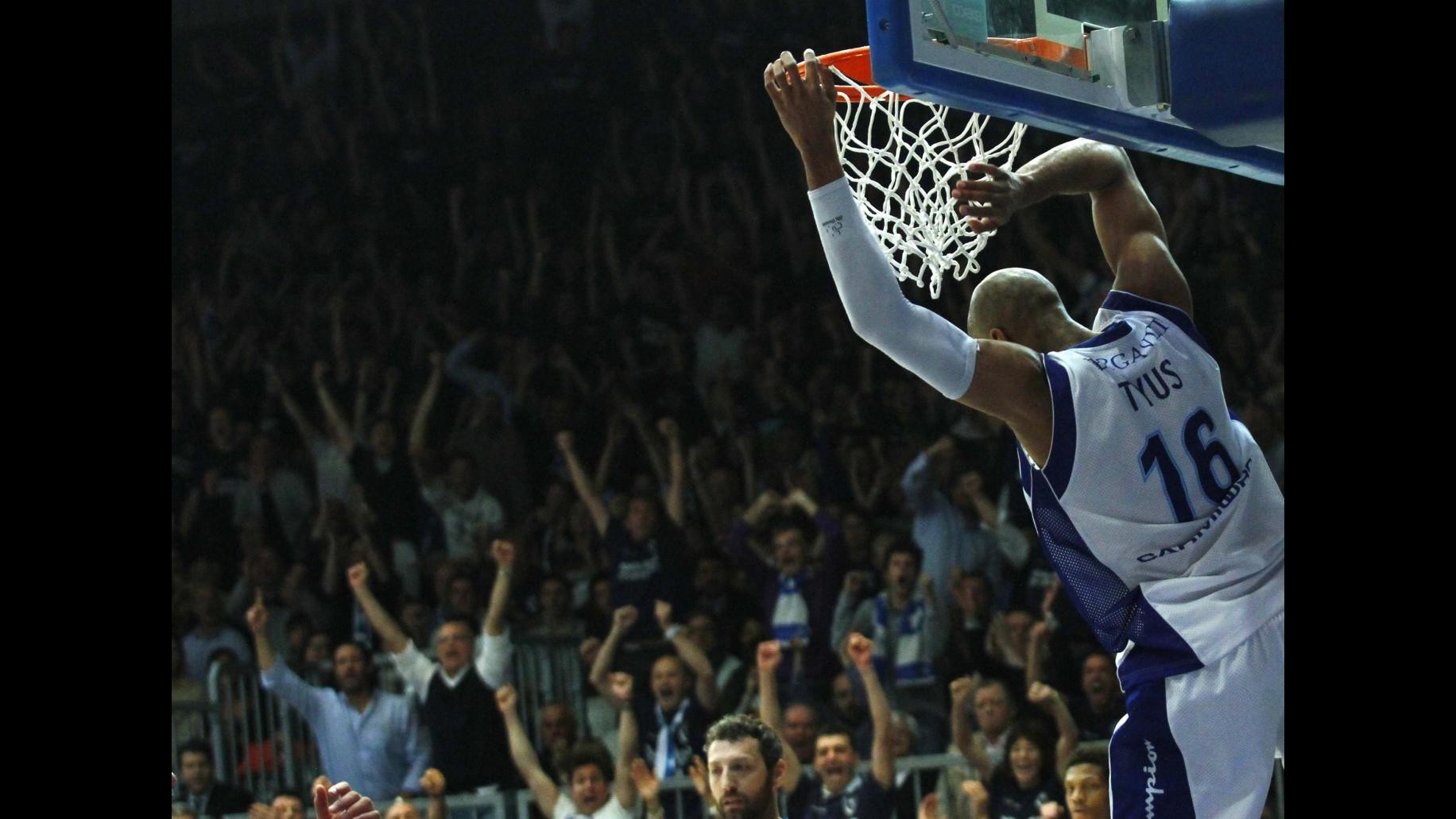 Basket, playoff scudetto: Cantù e Roma vincono e vanno entrambe sul 2-2