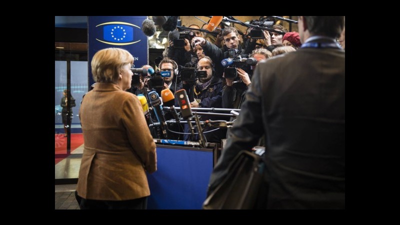 Ucraina, Merkel: Cerchiamo ancora soluzione diplomatica