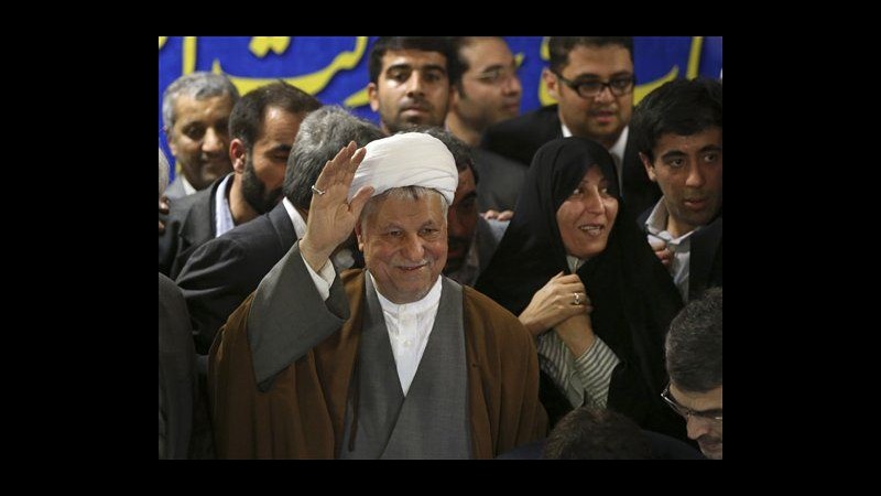 Iran, deputati conservatori: Escludere Rafsanjani da presidenziali