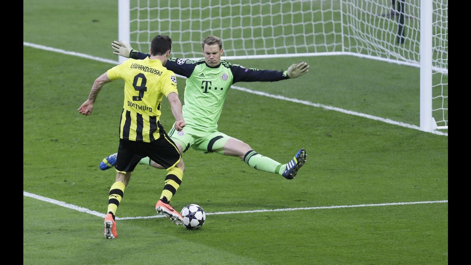 Ad Borussia Dortmund conferma: Lewandowski non andrà al Bayern Monaco
