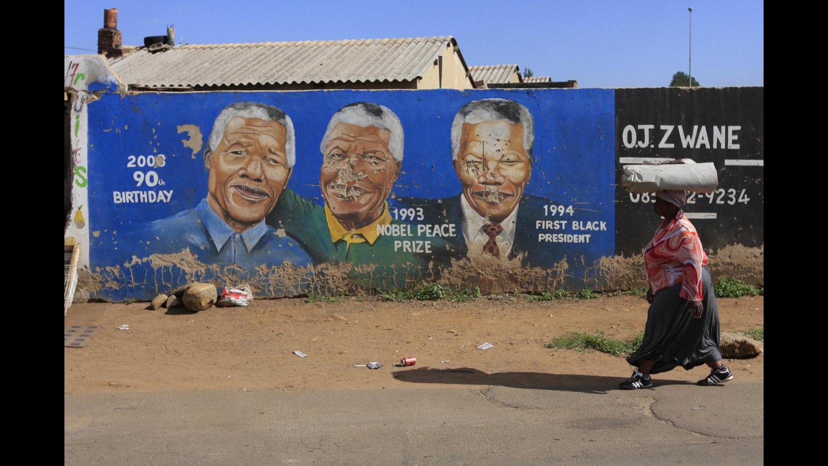 Sudafrica, condizioni Mandela restano serie. Zuma: Pregate per lui