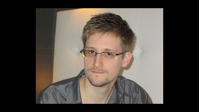 Guardian: Talpa scandalo Prism è 29enne Edward Snowden, ex tecnico Cia