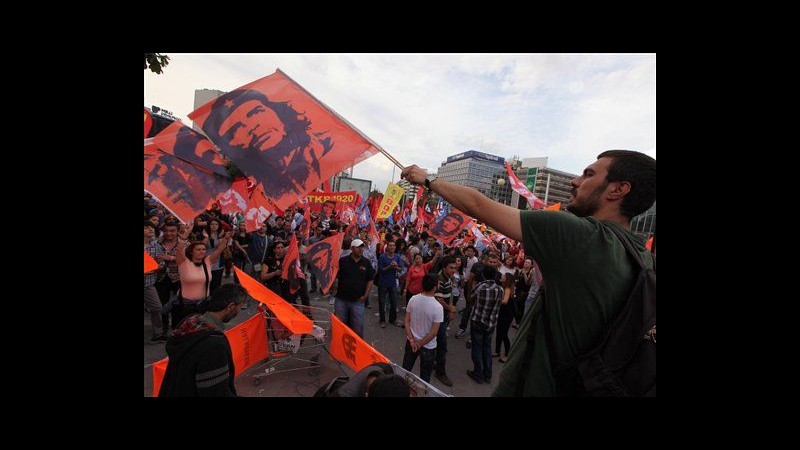 Turchia, ancora proteste: Fenerbahce e Besiktas uniti contro Erdogan