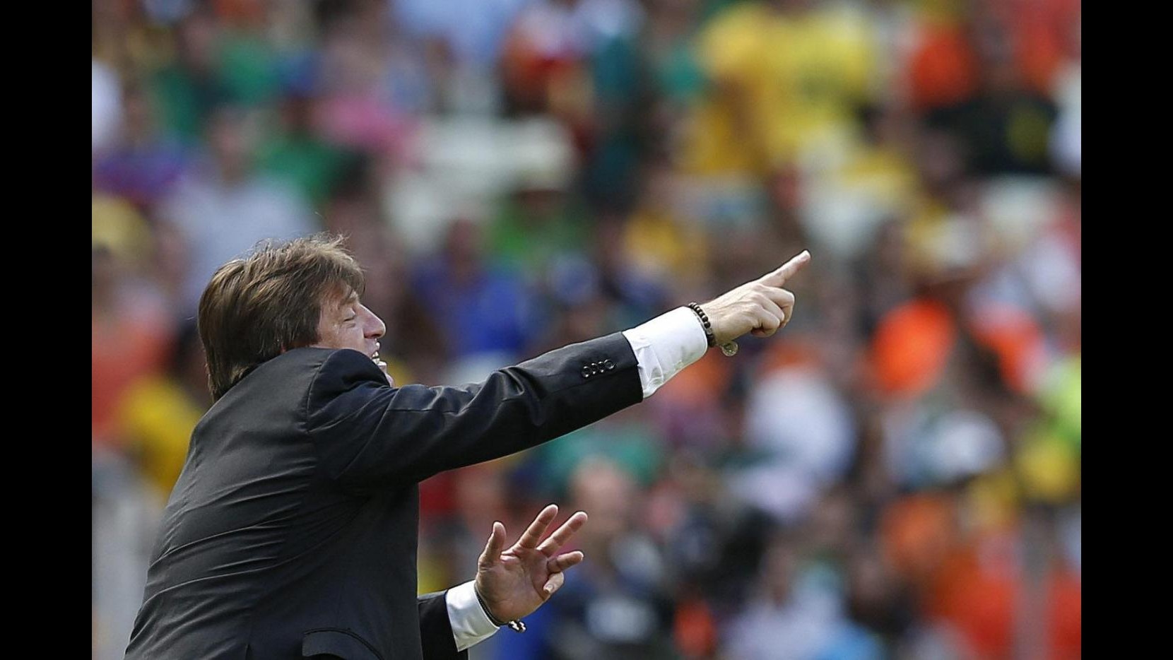 Mondiali 2014, Herrera accusa: Rigore per Olanda inventato, Robben tuffatore