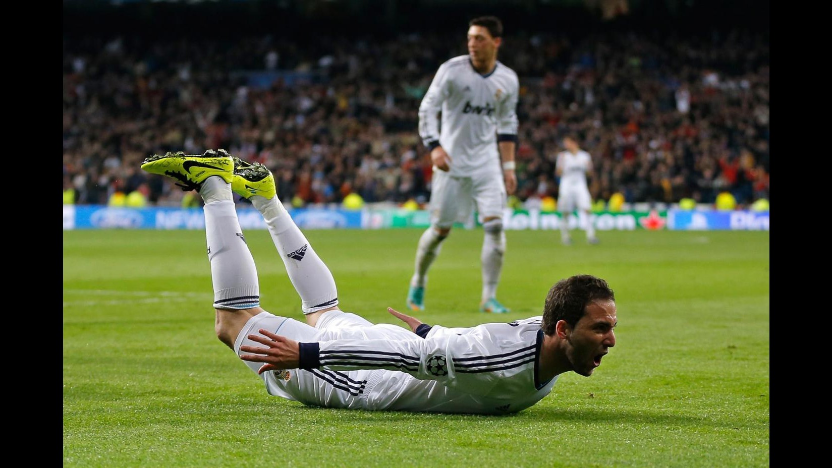 Stampa inglese: Arsenal punta tutto su Higuain, United su Fabregas
