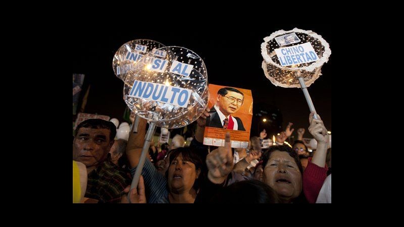 Perù, niente grazia all’ex presidente Alberto Fujimori