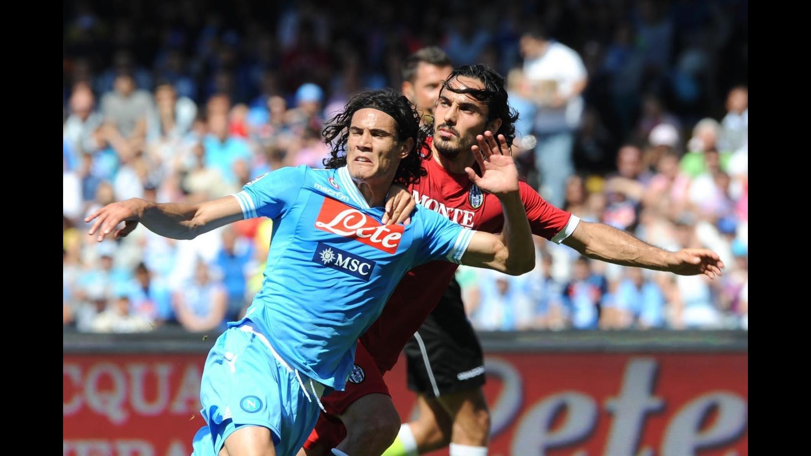 Stampa inglese: Chelsea sogna triplo colpo Cavani-Jovetic-Hulk