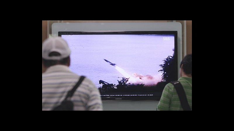 Nord Corea, lanciati altri 2 missili a corto raggio in Mare Giappone