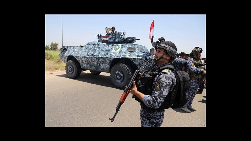 Iraq, scontri tra militanti e soldati a sud Baghdad: morti 21 militari