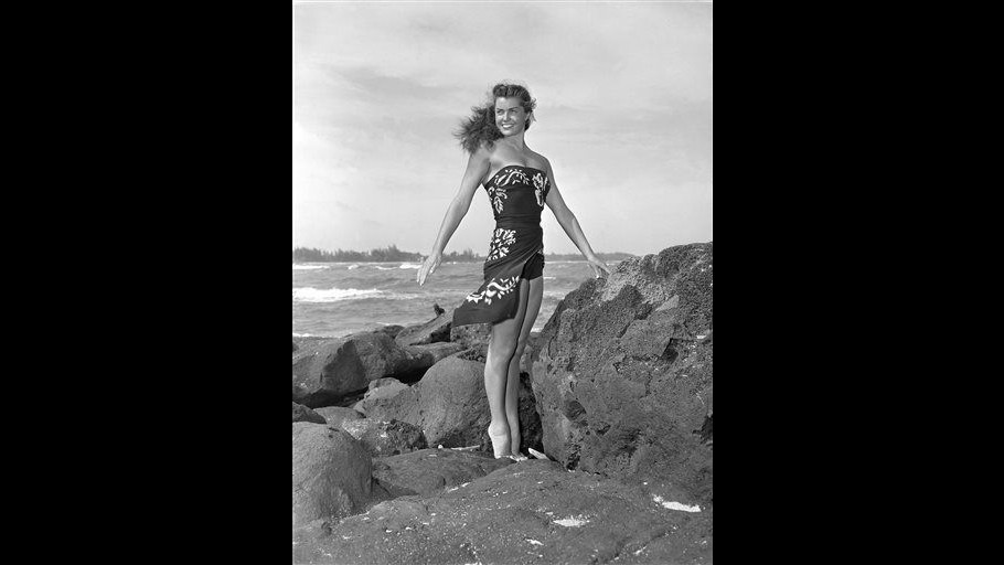 Morta a 91 anni l’attrice e campionessa di nuoto Esther Williams