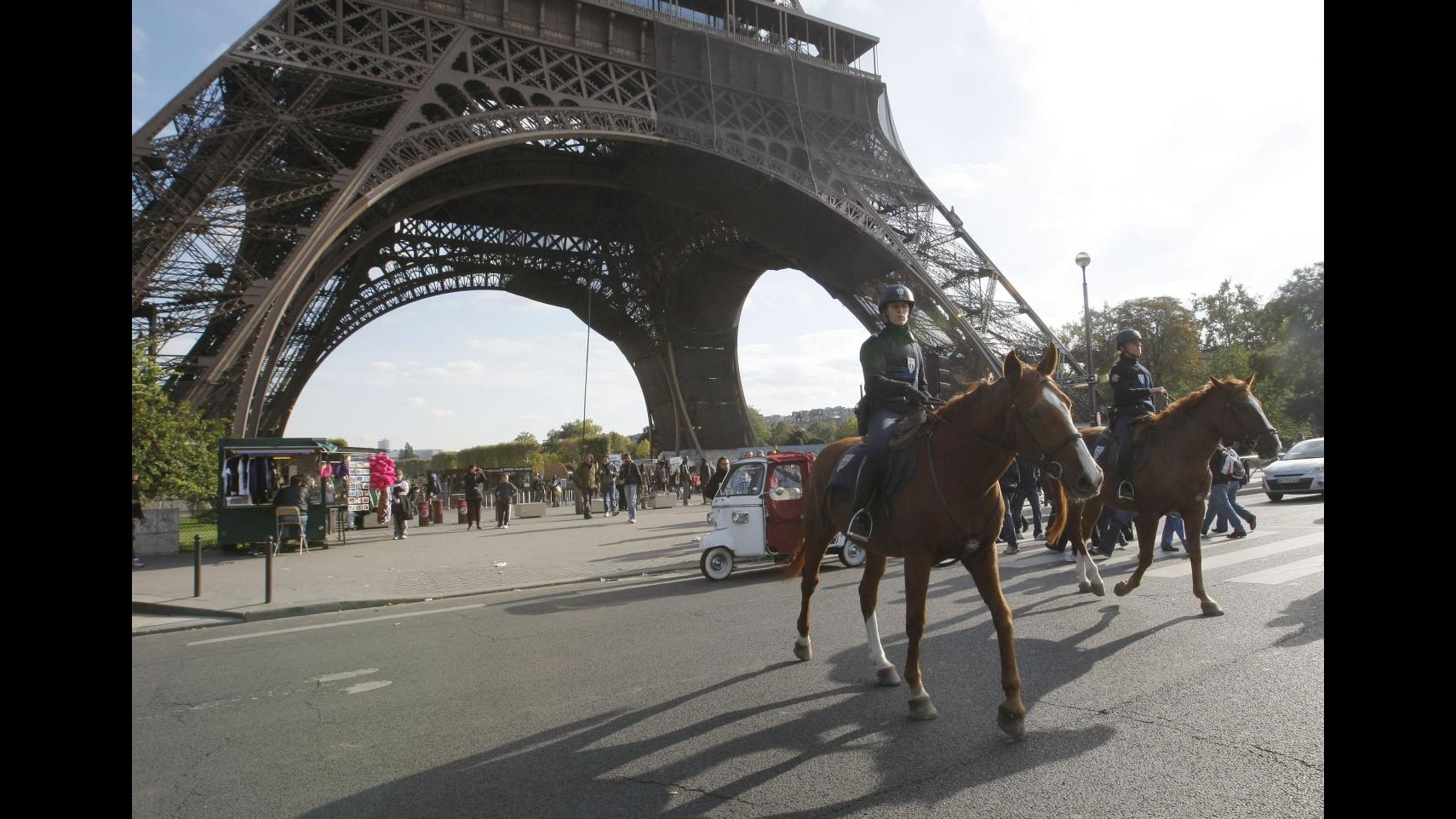 Parigi, studente 18enne pestato a morte da skinhead: 4 arresti