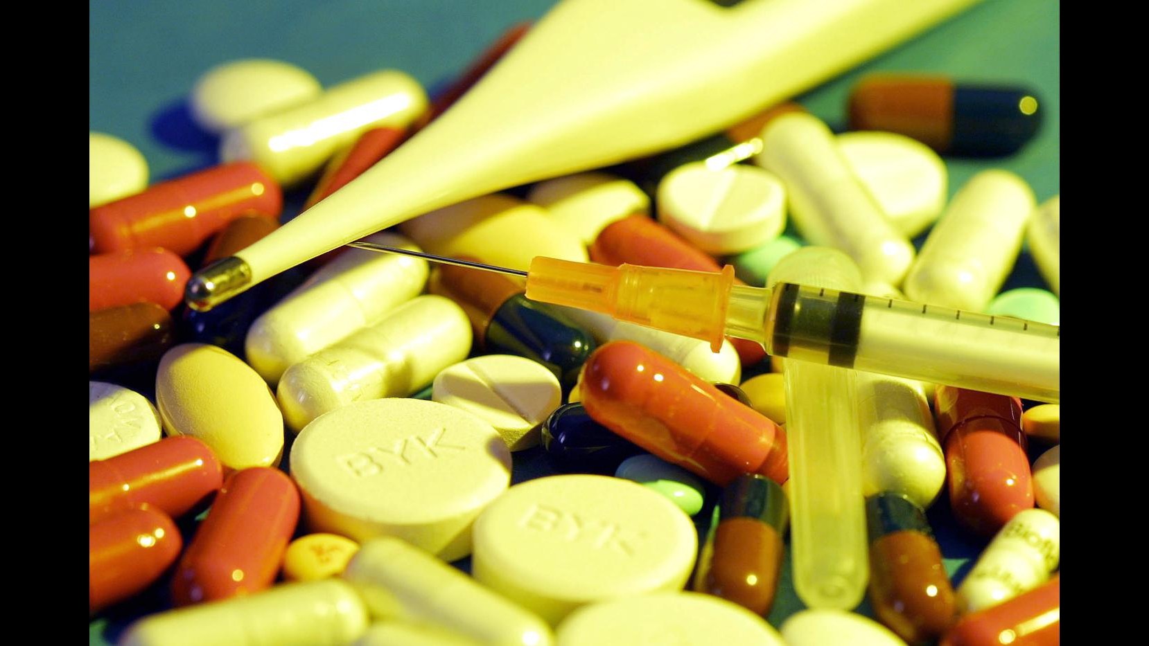 In manette farmacista ricettatore: 50mila farmaci sequestrati, molti antitumorali