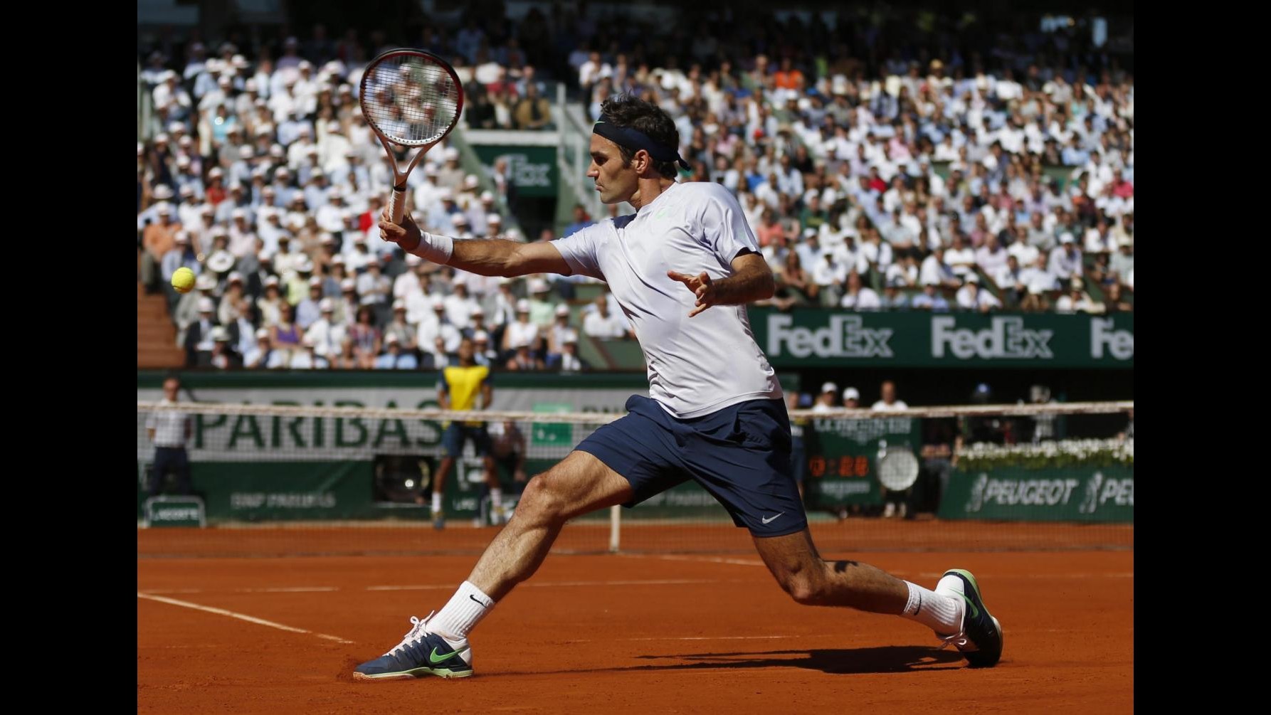 Roland Garros, Federer eliminato. Tsonga in semifinale contro Ferrer