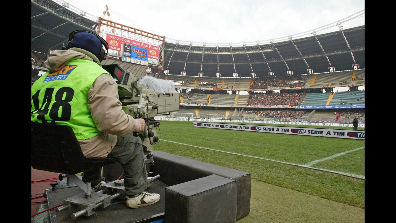 Diritti tv, raggiunto accordo: tutta la Serie A su Sky, gare ‘big’ anche su Mediaset