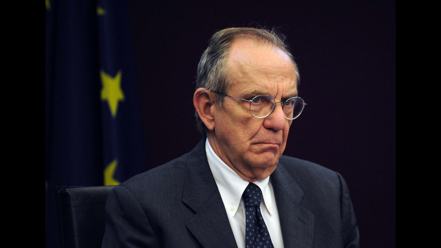 Padoan: Nessuna manovra in arrivo
