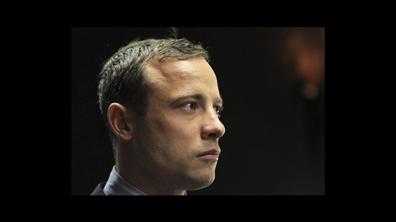 Pistorius in tribunale a Pretoria. Processo aggiornato al 19 agosto