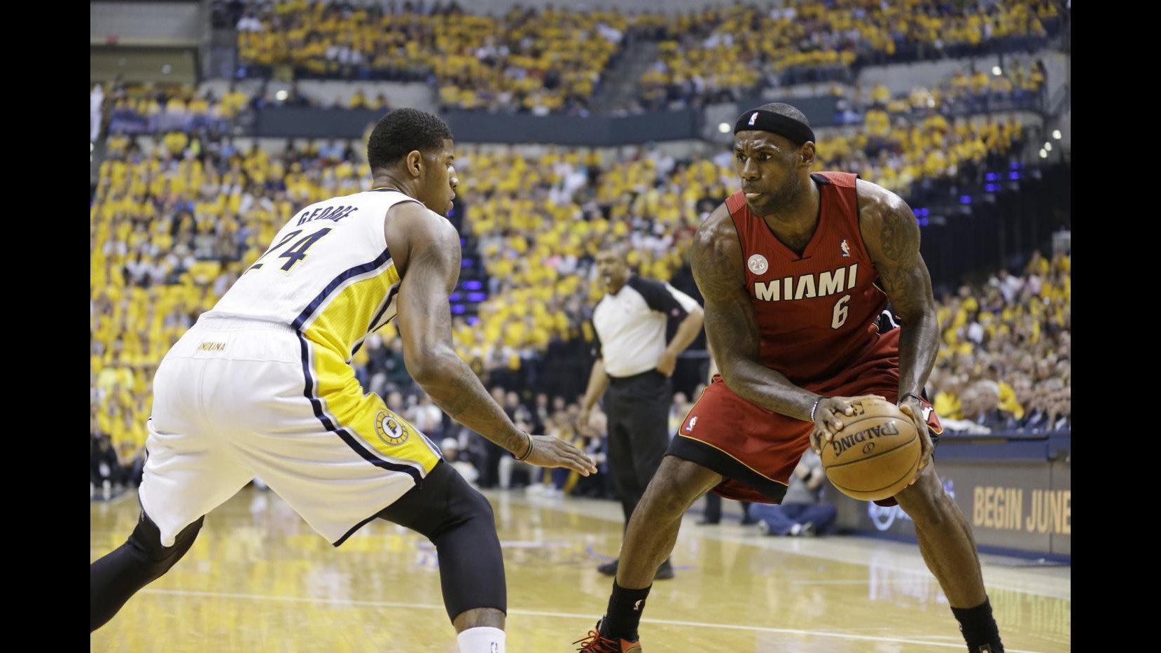 Playoff Nba: Miami travolge Indiana, sarà finale con gli Spurs