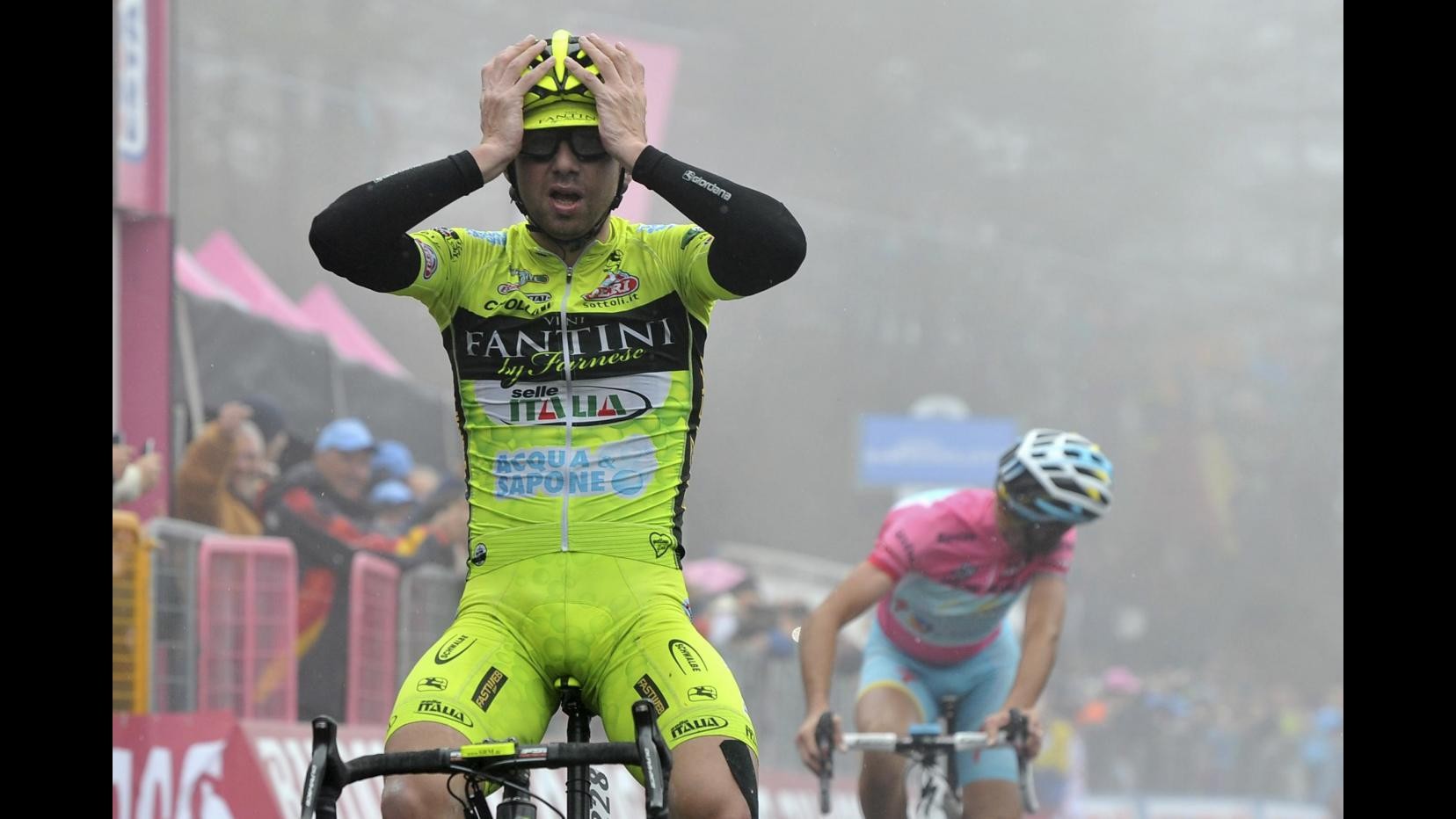 Doping al Giro d’Italia, UCI sospende Santambrogio positivo all’Epo