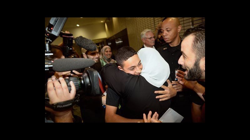 Quindicenne palestinese picchiato da polizia israeliana torna in Florida