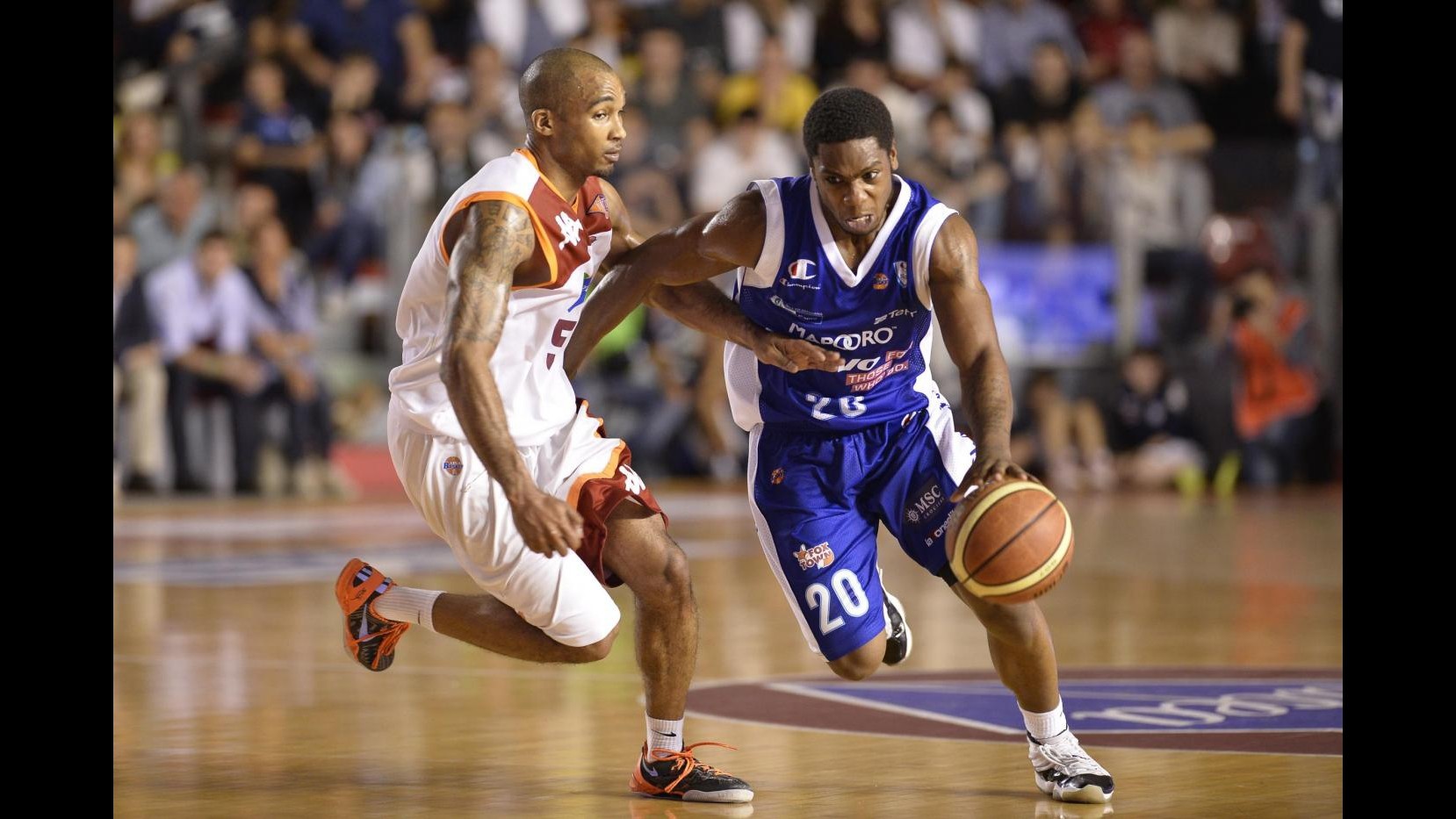Playoff scudetto, Cantù sbanca Roma 77-66. I lombardi vedono la finale