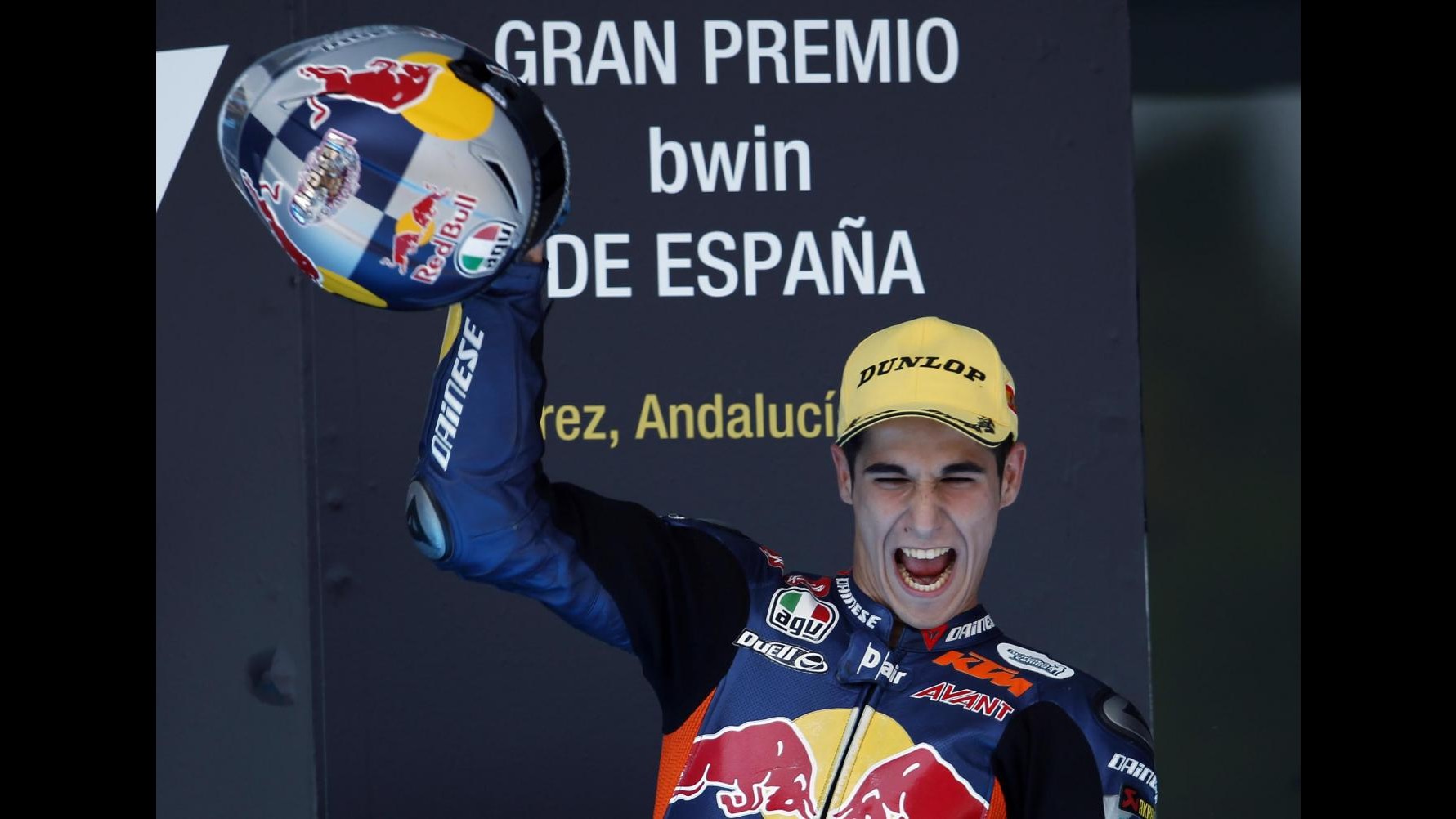 Motomondiale, Gp Italia: Salom vince in Moto3, azzurri lontani