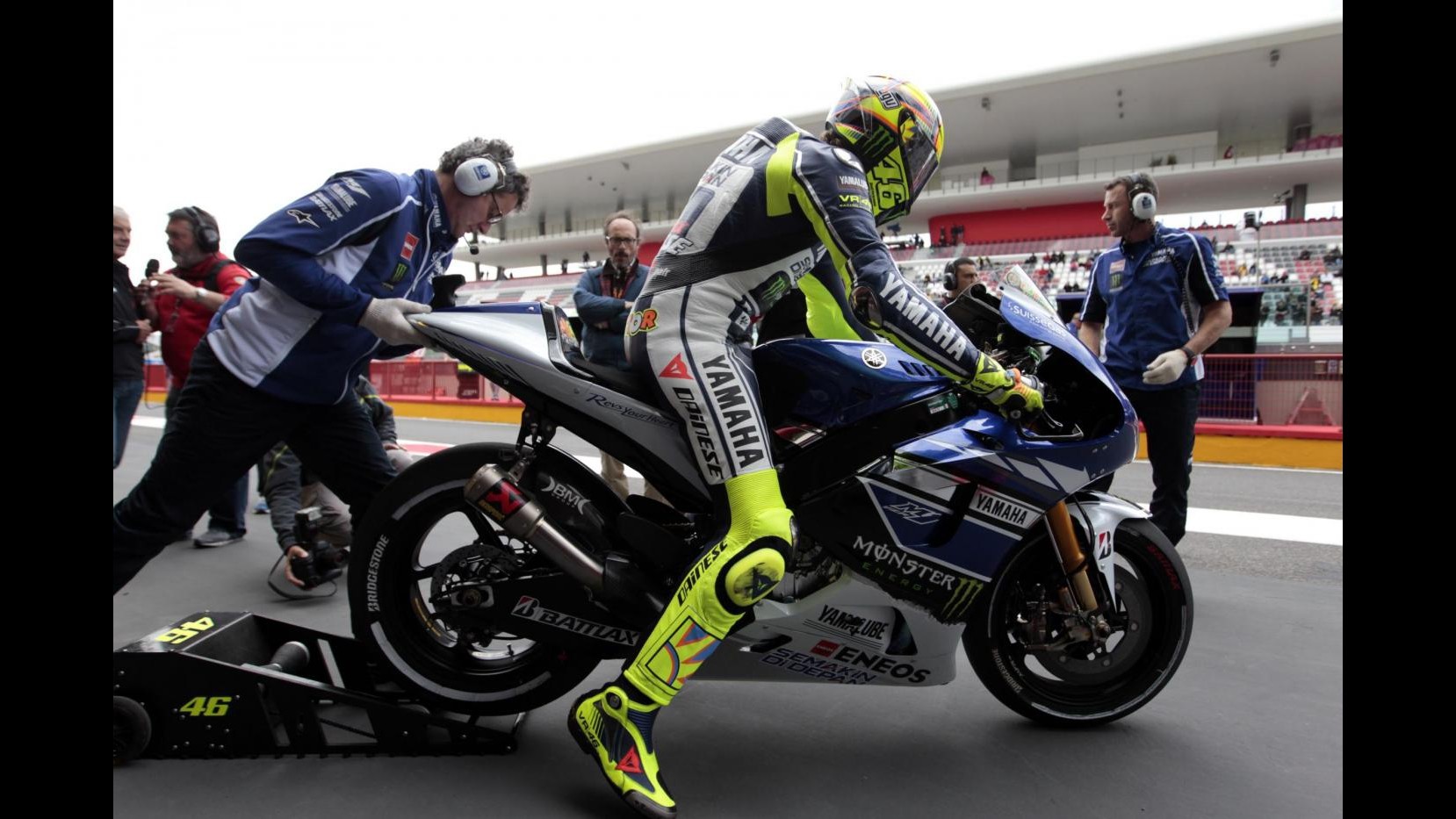 MotoGp, Italia: Lorenzo e Rossi dominano seconde prove libere
