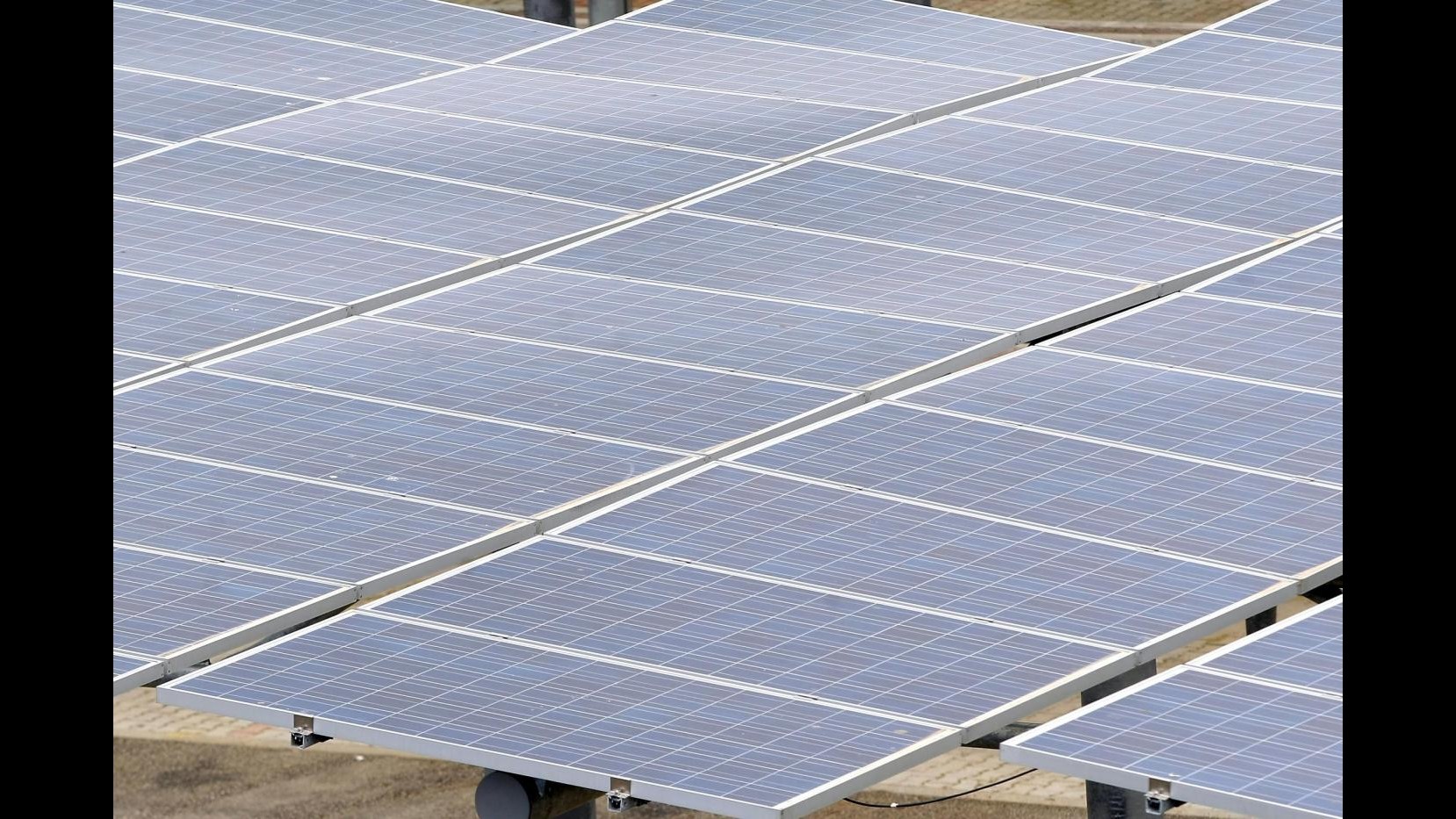 Ue, Juncker: Energie rinnovabili premessa per l’Europa di domani