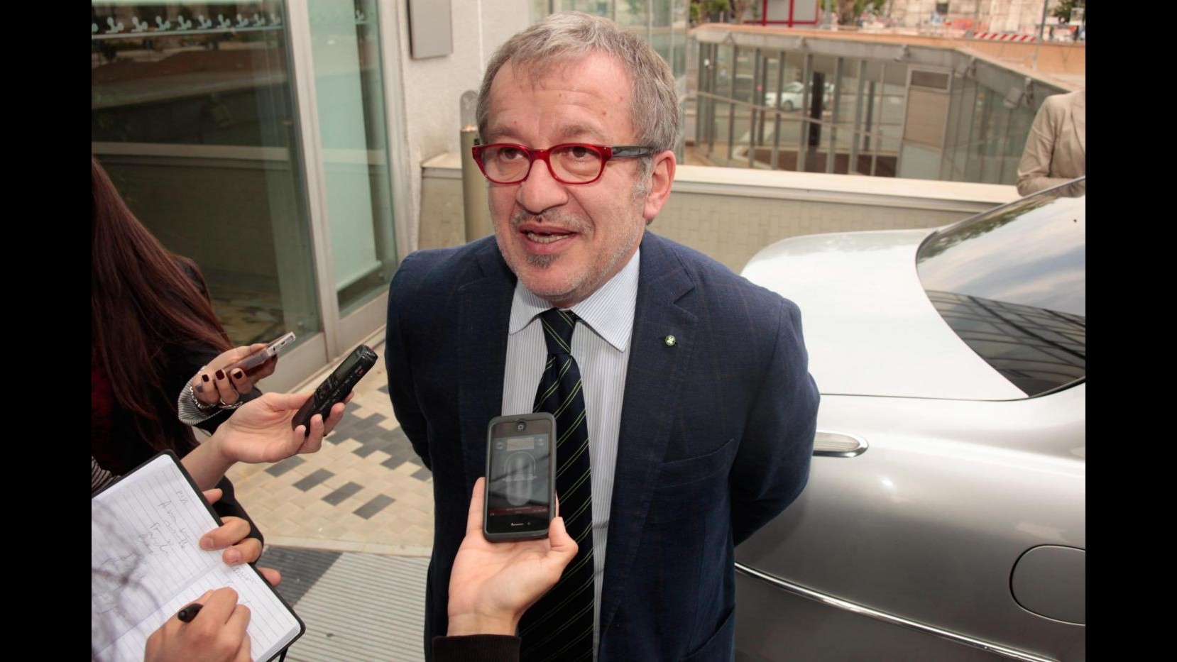 Expo, Maroni indagato a Busto Arsizio per irregolarità nei contratti