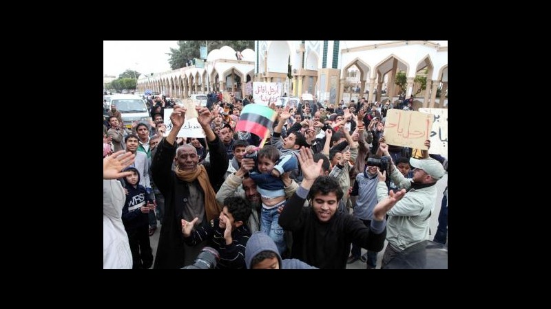 Libia, scontri ad aeroporto Tripoli: voli internazionali cancellati