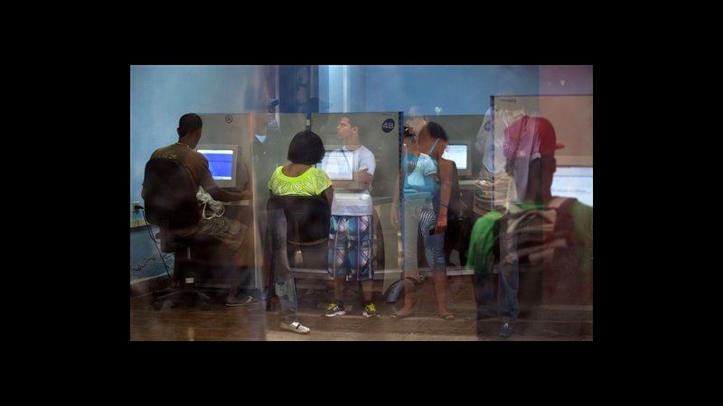 Cuba, aumenta accesso al web: dal 4 giugno aprono 118 internet point