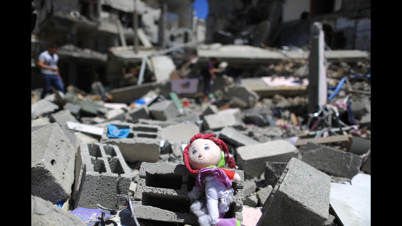 Medioriente, Gaza: 15 morti e 10 feriti in raid Israele