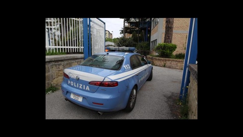 Napoli, 13 dosi cocaina in sacchetto cellophane: in manette 2 donne