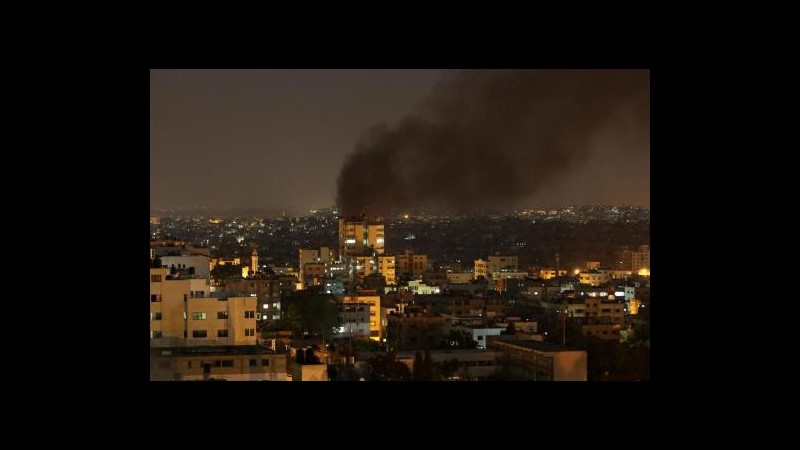 Medioriente, due moschee Gaza bombardate da Israele nella notte