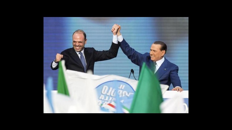 Caso Ruby, Alfano: Ho invitato Berlusconi a tenere duro