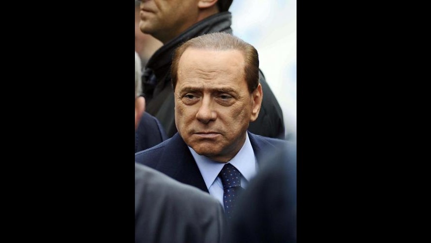 Caso Ruby, Berlusconi nervoso e pessimista chiuso ad Arcore