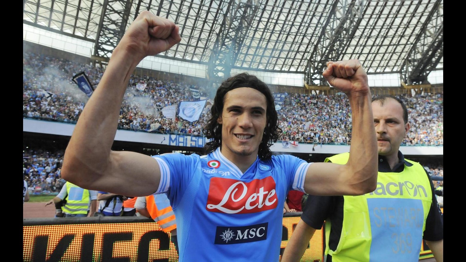 Stampa inglese: Napoli pone 20 luglio data ultima per cedere Cavani