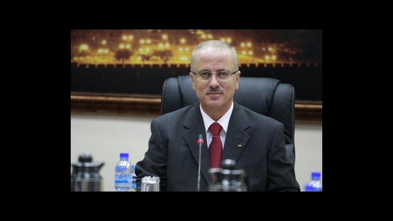 Medioriente, presidente palestinese Abbas accetta dimissioni premier