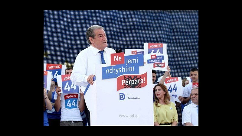 Albania, urne aperte per il voto parlamentare