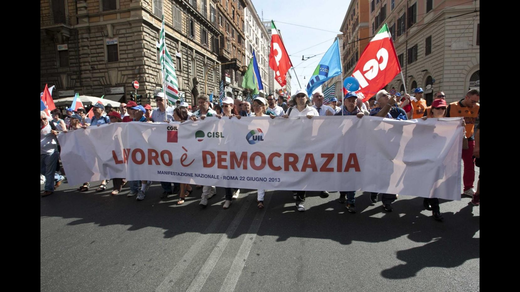 Lavoro, sindacati a Letta: Tempo scaduto, stop annunci. Ora risposte