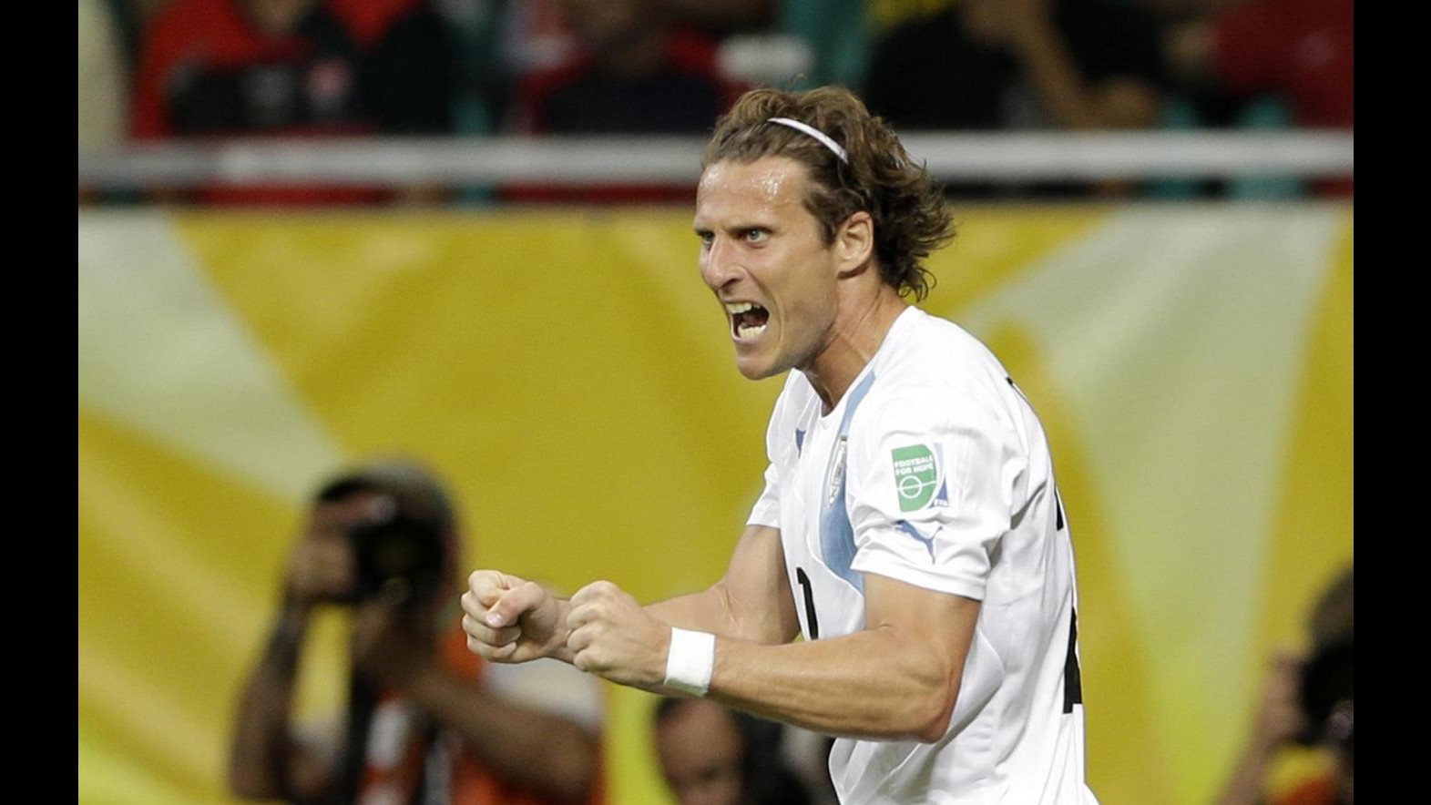 Confederations Cup: Forlan tiene in corsa Uruguay, Nigeria ko 2-1