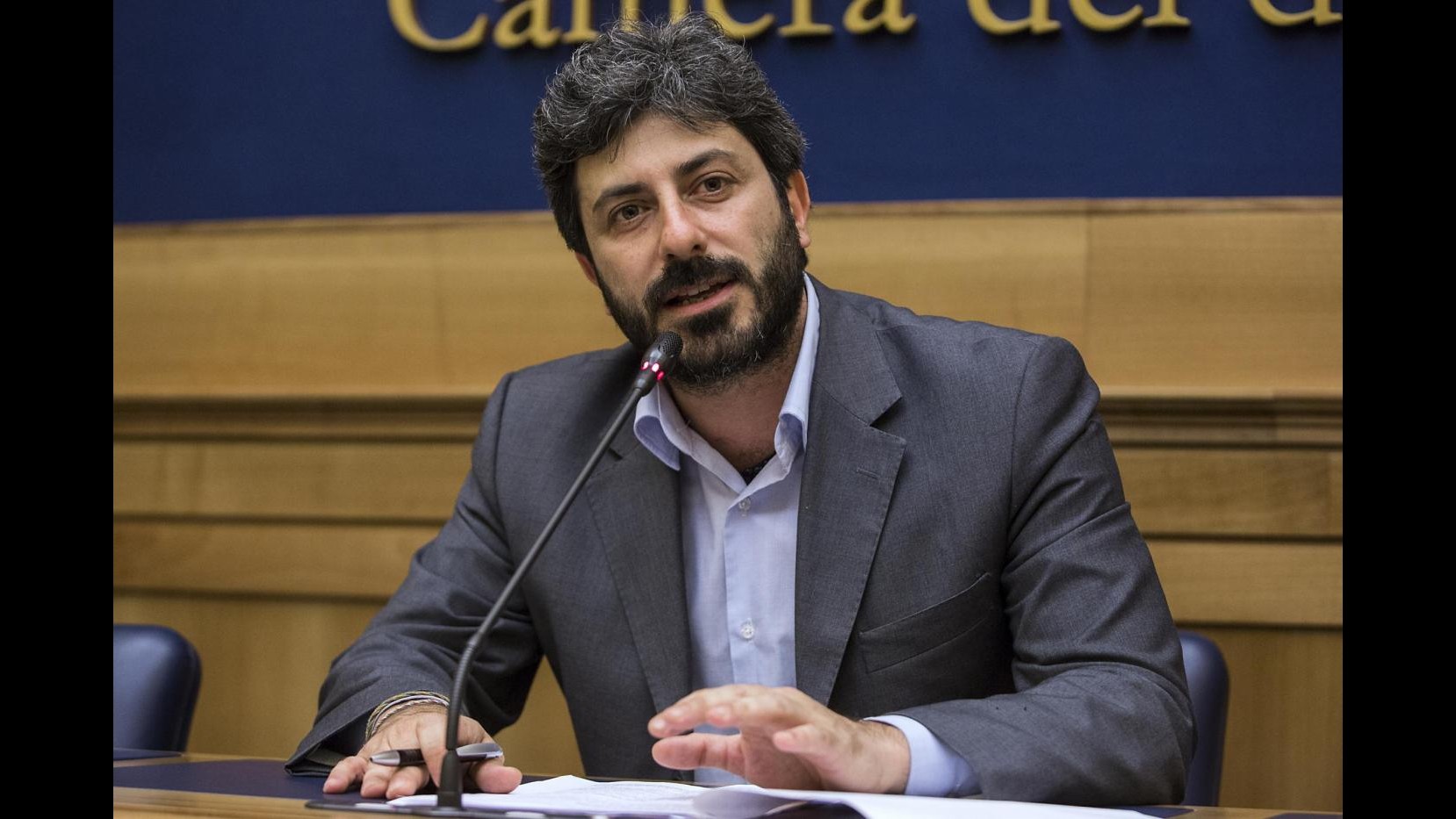 M5S, Fico: Vicenda Gambaro? Abbiamo codice comportamento che firmiamo