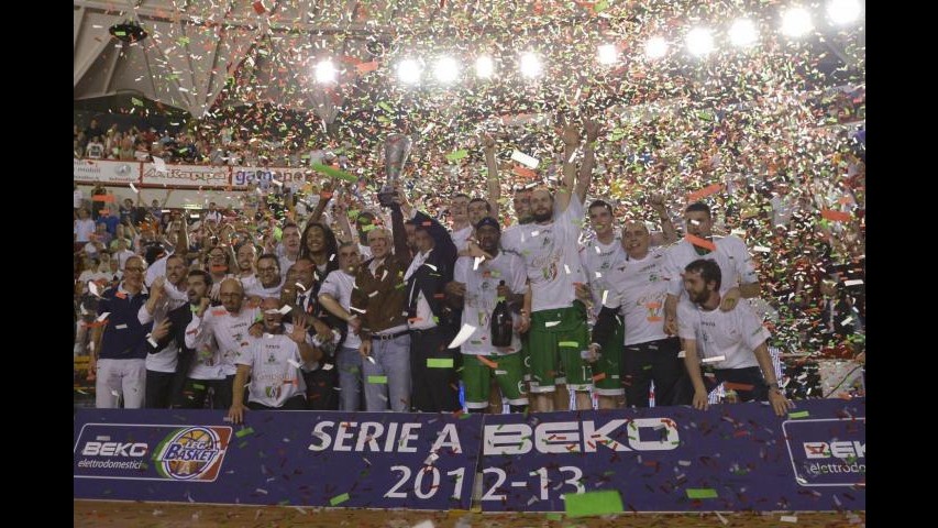 Basket, Siena campione d’Italia per la 7/a volta di fila. Roma ko 79-63 in gara 5