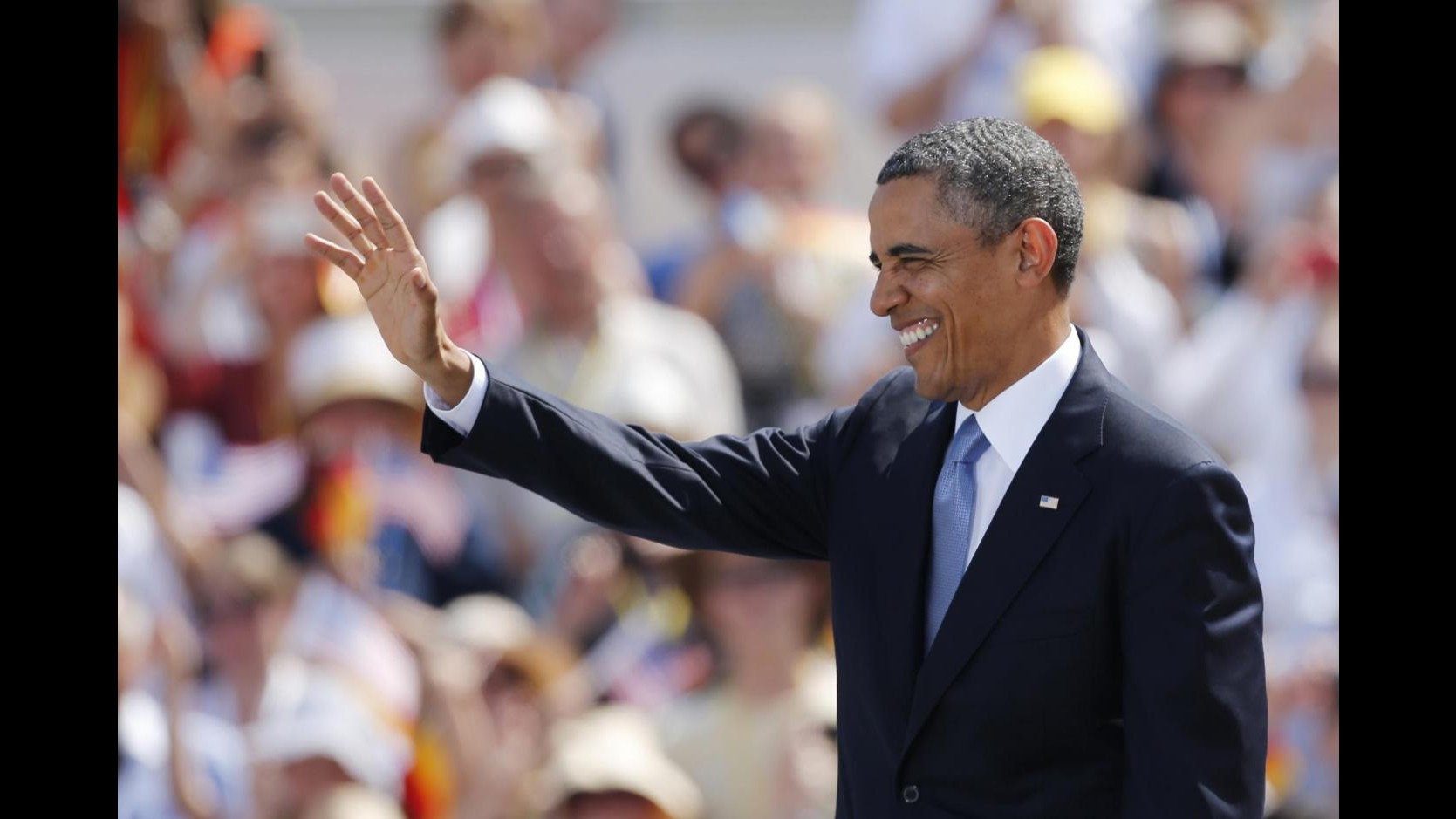 Obama a porta di Brandeburgo, invita Russia a tagli sul nucleare