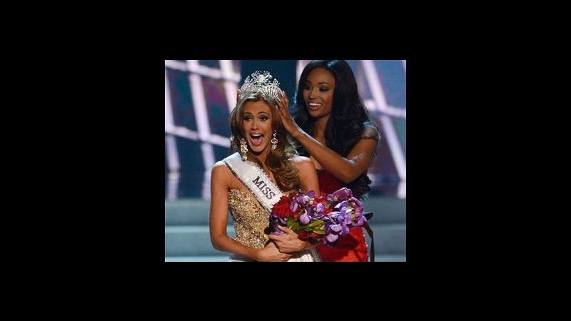 Erin Brady 25enne del Connecticut vince Miss Usa 2013