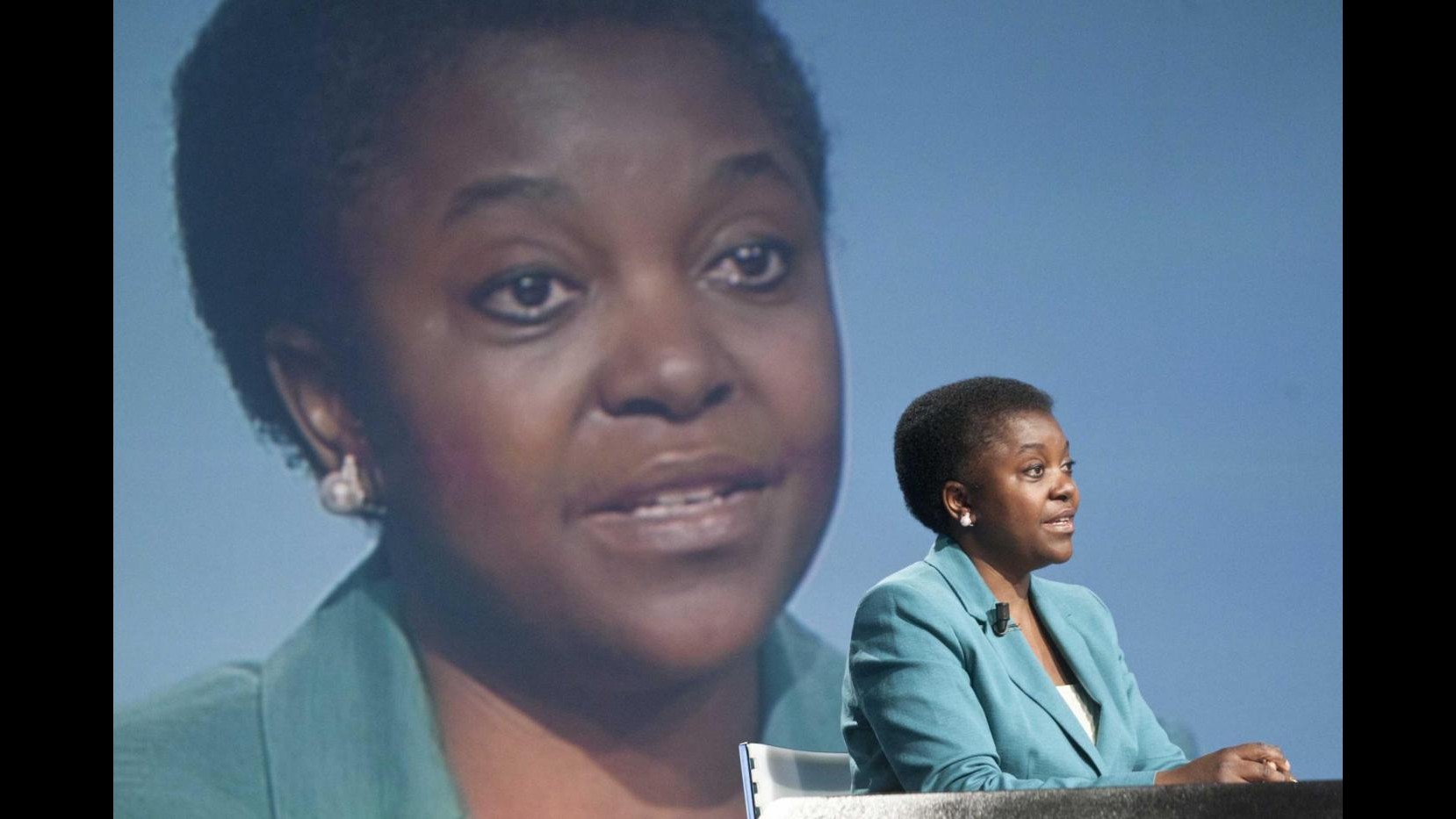 Kyenge: A chi mi attacca rispondo con linguaggio non violenza